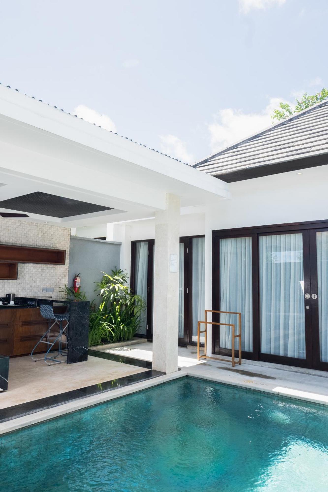 Uluwatu Prasana Villas By Arjani Resorts מראה חיצוני תמונה